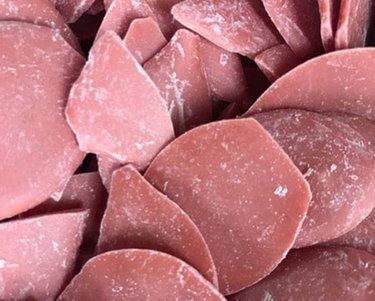 Глазурь шоколадная красная (клубника) 0,5 кг